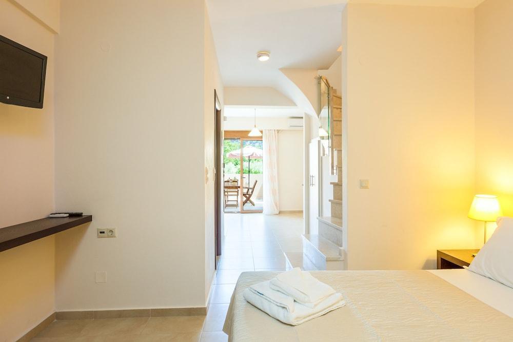 Pantheon Villas & Suites Βλυχάδα Εξωτερικό φωτογραφία